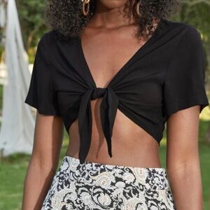 3/$10 Black Crop Tieable Top